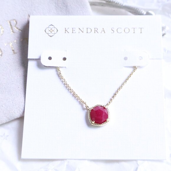Kendra Scott Gold Necklace 🌼 Raspberry Labradorite - Picture 1 of 2